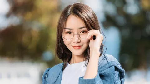 李兰迪露脐上衣