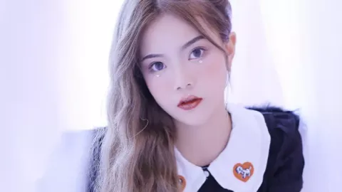 女儿讲英语赚10万